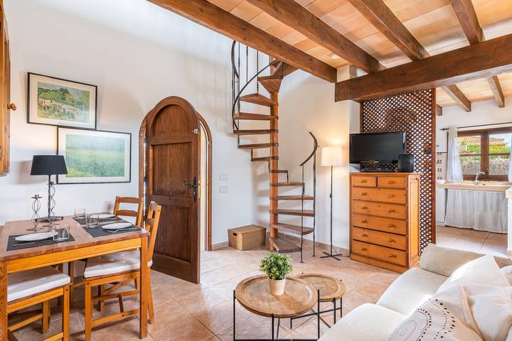 Villa "Pau" com vista para a montanha, piscina, Wi-Fi e terraços in Alcúdia, Costa de Maiorca