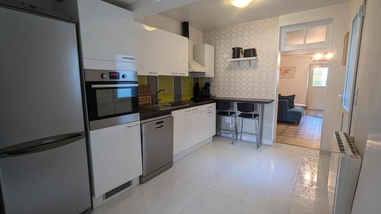 Two-Bedroom House in Neuvy-sur-Loire, Vallée de la Loire