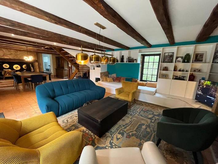 Location de vacances pour 23 personnes, avec jardin ainsi que vue et piscine à Le Bouyssou - 3