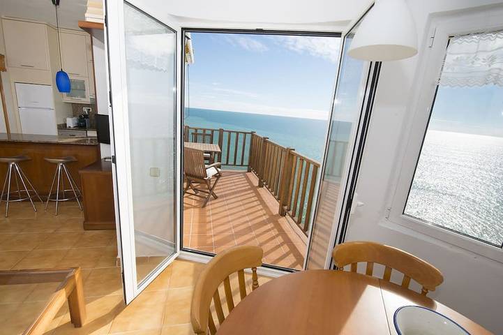 Holiday apartment for 5 people, with balcony and garden as well as pool - 1