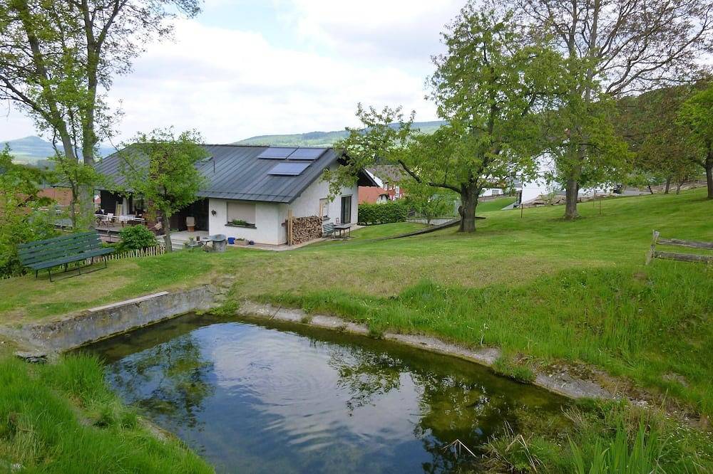 Ganze Wohnung, Modern eingerichtetes Appartment im Herzen der hessischen Rhön in Tann, Rhön-Hessen