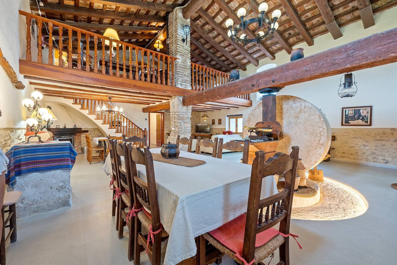 Casa de vacaciones 'Lo Molí De La Jòrdia' con piscina privada, Wi-Fi y aire acondicionado in Tierras del Ebro, Provincia de Tarragona