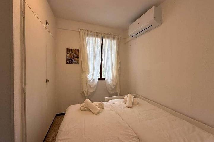 Apartamento entero, Apartamento con chimenea y terraza junto al Pantano de San Juan in San Martín de Valdeiglesias, Provincia de Madrid