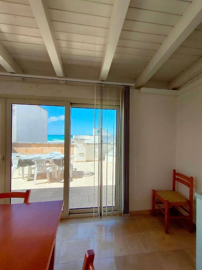 Ferienhaus für 8 Personen, mit Balkon und Ausblick in Torre San Giovanni - 4