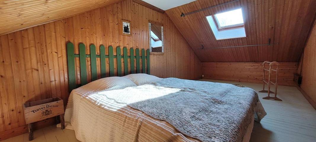 Location de vacances pour 2 personnes, avec vue ainsi que terrasse et jardin à Saint-Épain - 2