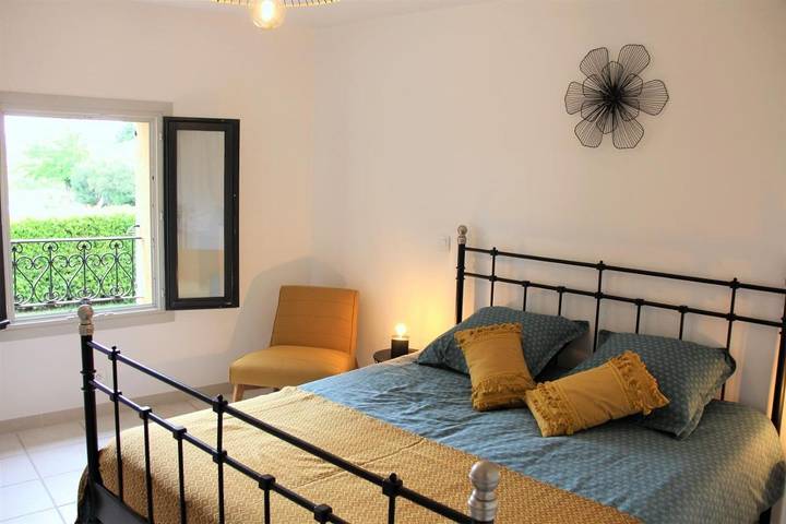 Maison d’hôte pour 2 personnes, avec piscine ainsi que jardin et vue à Flaux - 3