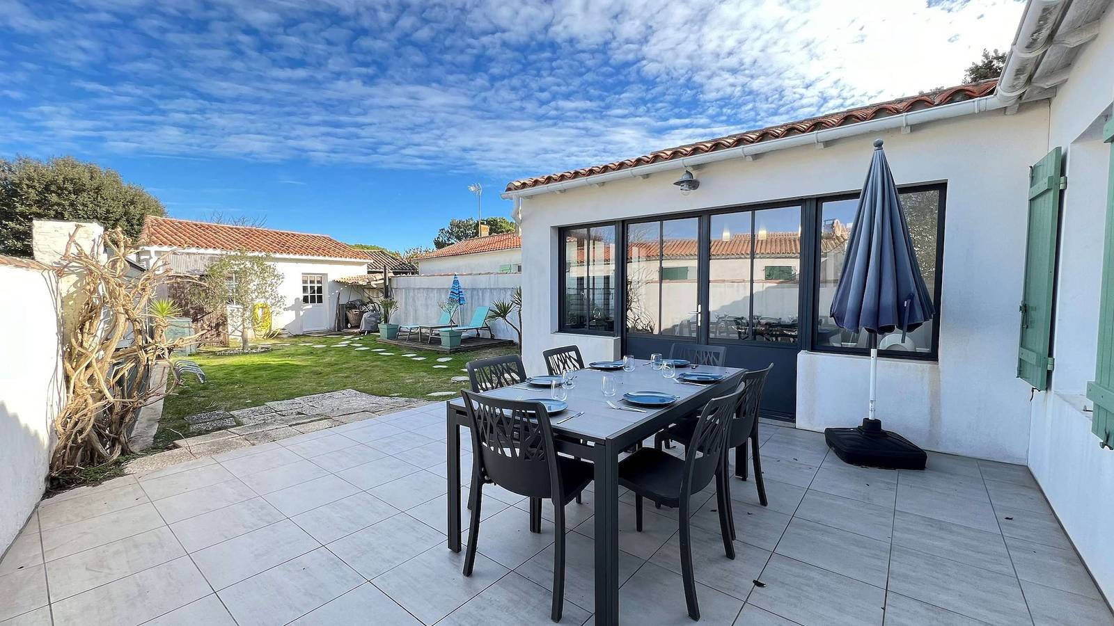 Apartamento vacacional entero, Charming villa near the Cossonnes beach in La Couarde-sur-Mer, Isla de Ré