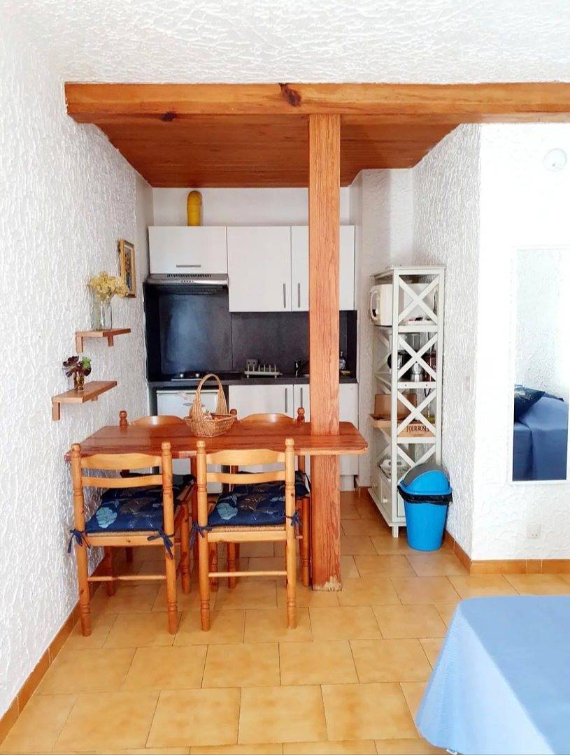 Studio entier, Sant Ambrogggio vue sur mer terrasse. Climatisé in Sant Ambroggio, Lumio