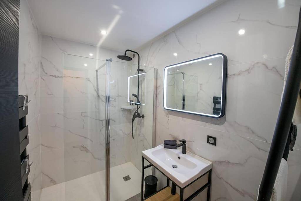 Appartement entier, La Suite de Chantilly - Appartement de 80m2 avec Jacuzzi privé ! in Chantilly, Oise