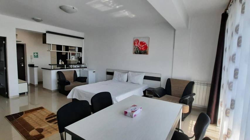 Gîte pour 4 personnes, avec balcon dans Mangalia - 2