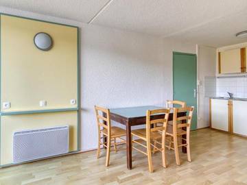 Camping pour 5 Personnes dans Miremont, Massif central, Photo 4