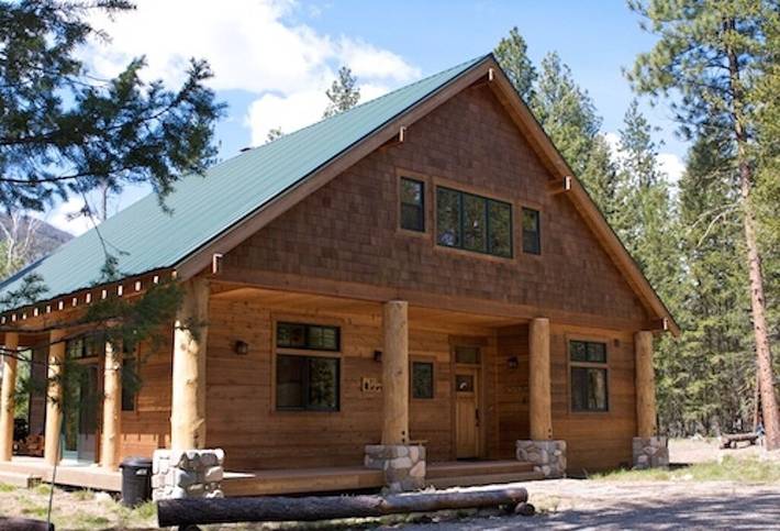 Vacation house for 8 people, with balcony in Mazama