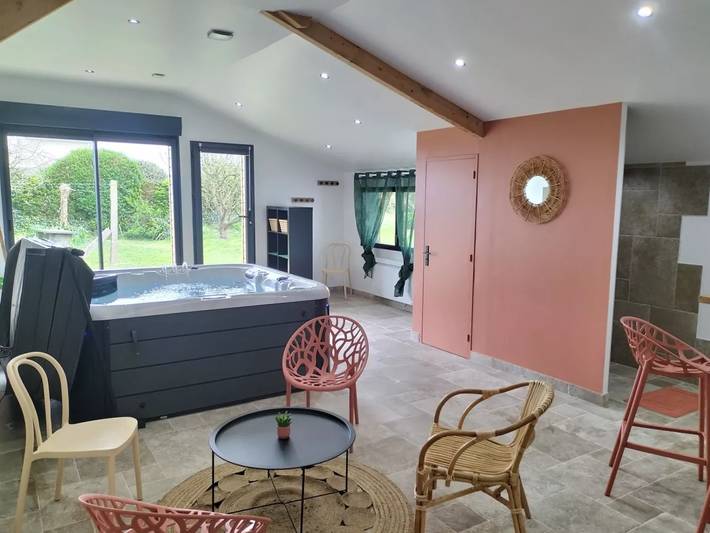 Gîte for 14 people, with hot tub and garden, with pets - 1