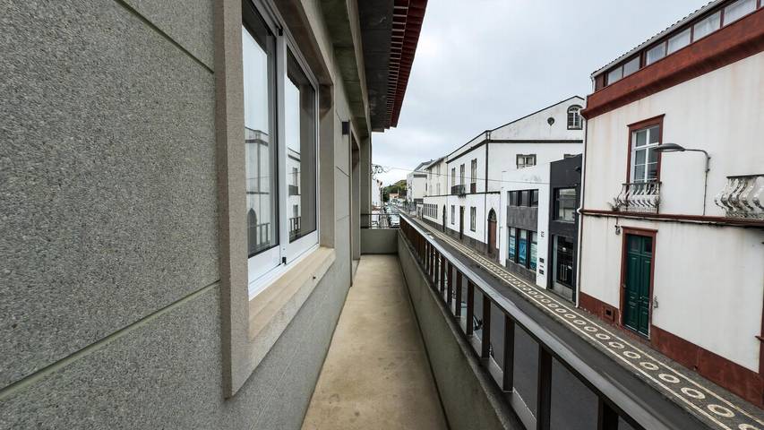 Apartamento entero, Apartamento de vacaciones para 2 personas con balcón in Isla de San Miguel, Ponta Delgada
