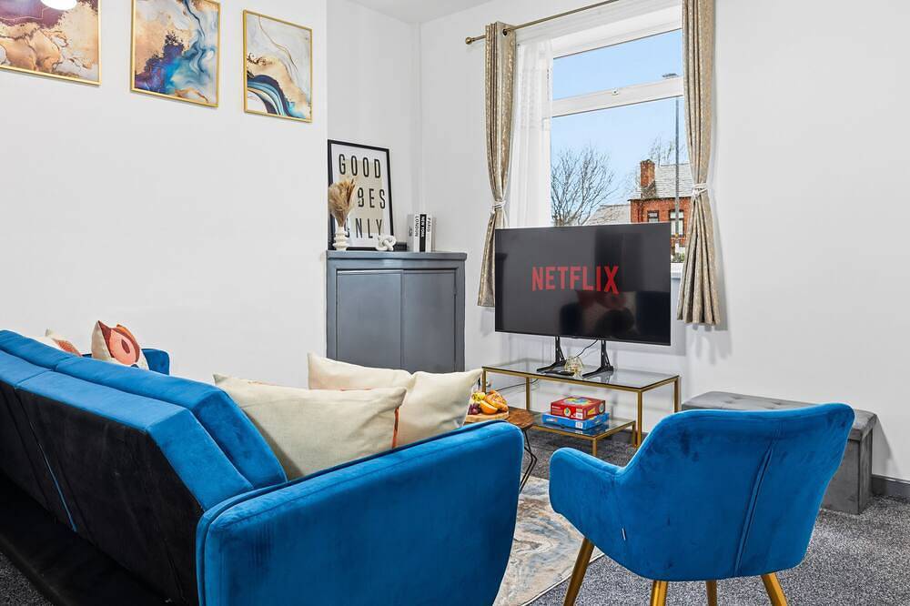 3-Bed House By Eason Stays Short Lets Wigan in Wigan, Greater Manchester