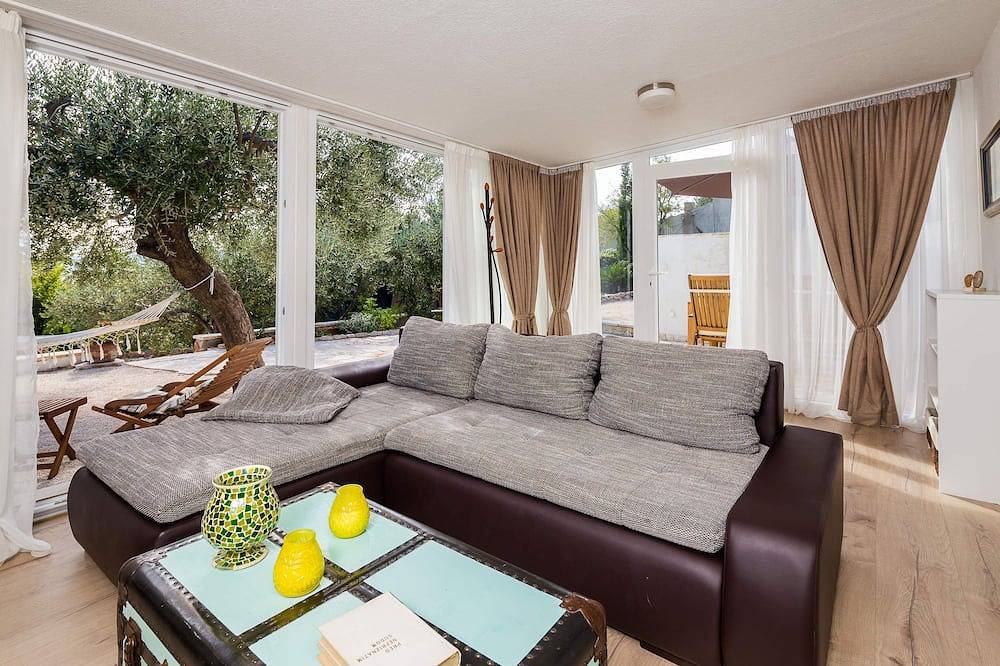 Familienfreundliche Villa mit privatem Pool und herrlichem Blick in Bol, Brac