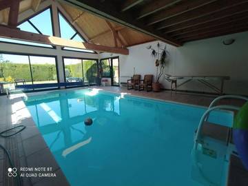 Maison d’hôte pour 8 personnes, avec piscine et sauna ainsi que vue et jardin dans Clarques