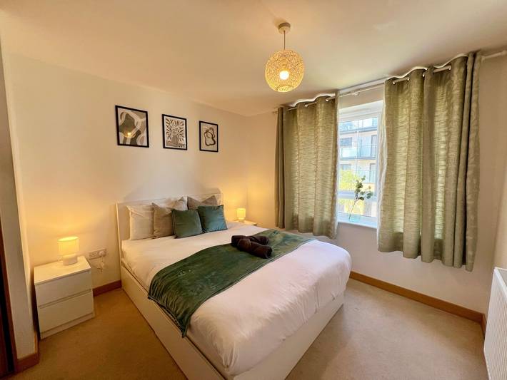 Apartamento vacacional entero, Modern 2-Bed Dartford - Free Parking & Fast WiFi in Dartford, Kent