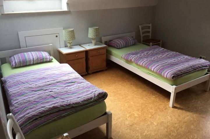 Ganze Wohnung, Große Monteurwohnung Troisdorf | 100 qm | bis 6 Pers. | Balkon | Parkplatz in Troisdorf, Rhein-Sieg-Kreis