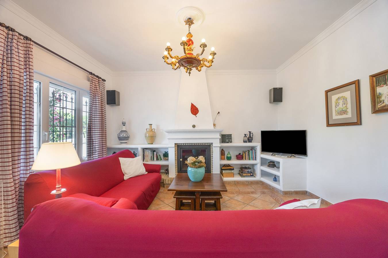Villa Jacaranda Chiclana con Piscina Privata e Barbecue in Los Franceses-La Vega, Chiclana de la Frontera