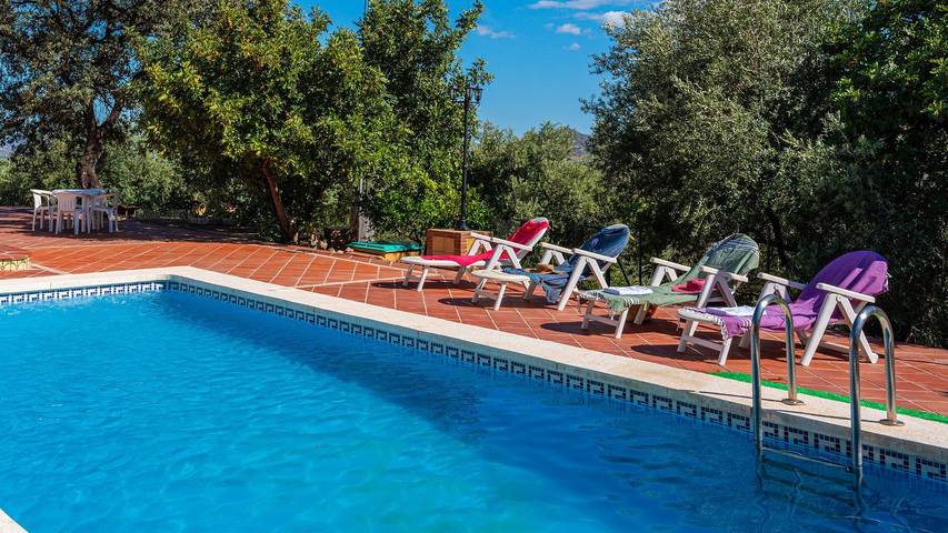 Casa rural para 5 personas, con balcón/terraza y piscina, Se admiten mascotas en Periana - 2