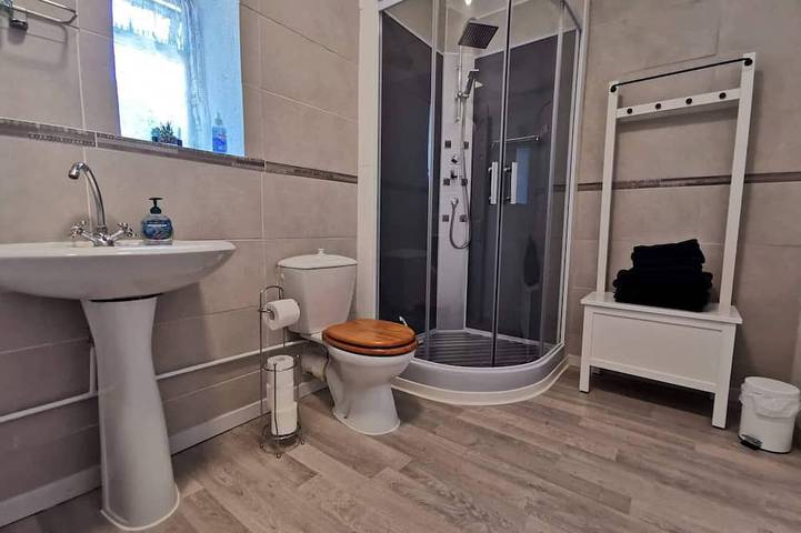 Gîte pour 4 personnes, avec piscine et jardin à Moutier-Malcard - 4