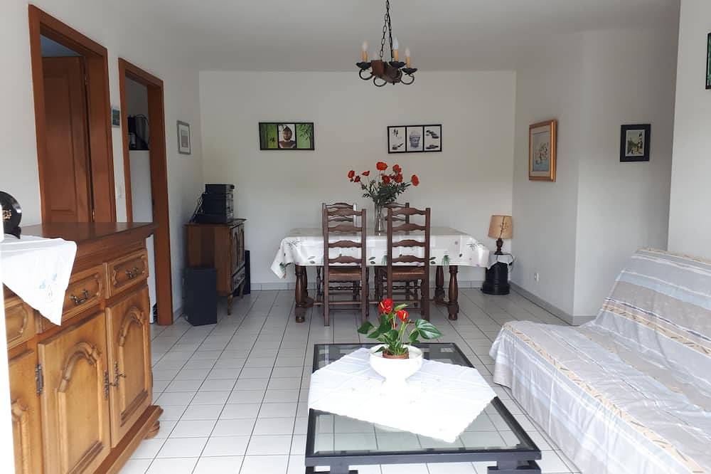Apartamento entero, Al pie de los viñedos, piso en un pequeño condominio residencial. in Obernai, Región de Sélestat-Erstein