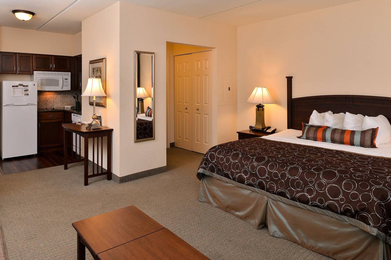 Estudio entero, Staybridge Suites Quantico - Stafford in Aquia Harbour, Northern Virginia