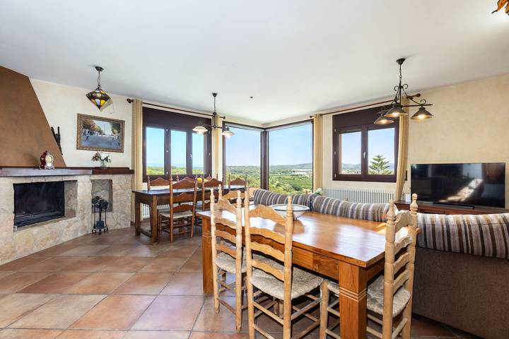 Casa rural para 10 personas, con Jardín y Piscina en La Secuita - 4