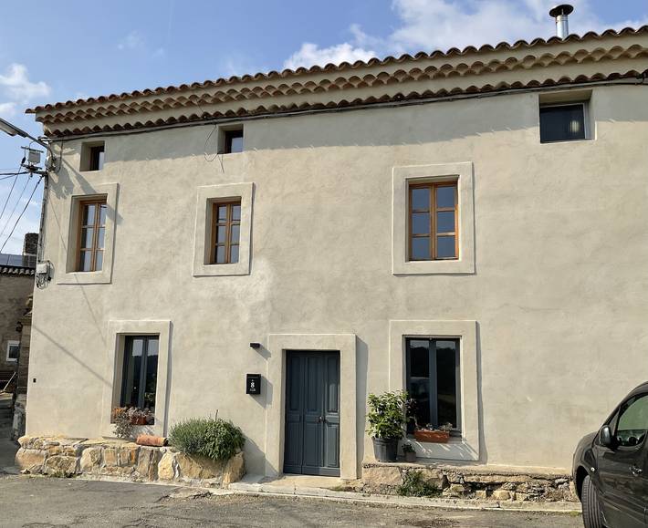 Gîte pour 4 personnes, avec piscine