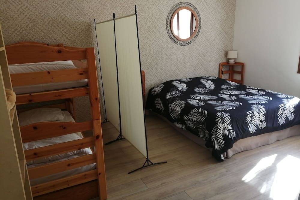 Appartement entier, Appartement entre lac et montagne, activité estivale et hivernale aux alentours in Alex (Annecy), Région d'Annecy