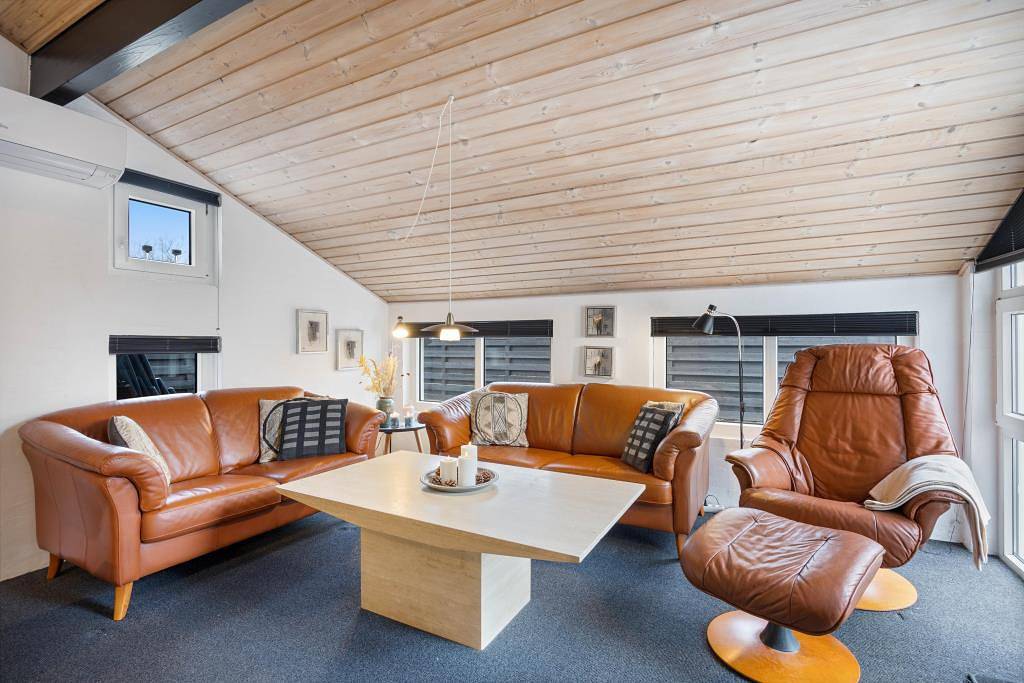 Schönes Ferienhaus mit Sauna und Whirlpool in Fjand in Ulfborg, Nissum Fjord
