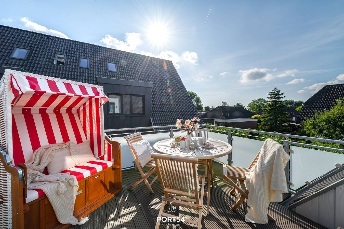 Ganze Wohnung, Neubau-Ferienwohnung zwischen Büsum und St.Peter-Ording mit Balkon und Wlan in Norddeich (Schleswig-Holstein), Dithmarschen