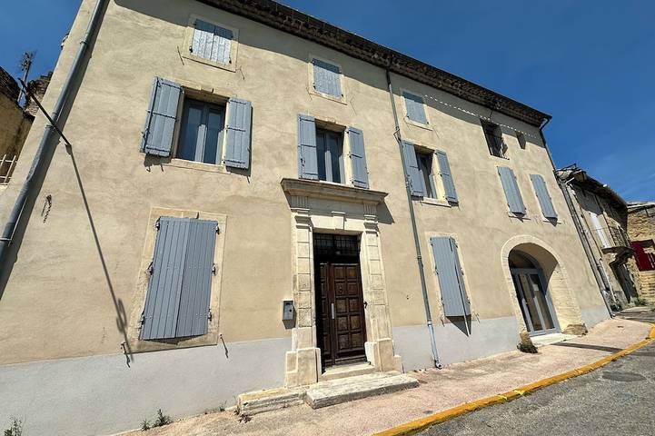 Appartement entier, T2 au cœur de Suze - Entre Vignes et Histoire in Suze-la-Rousse, Région de nyons