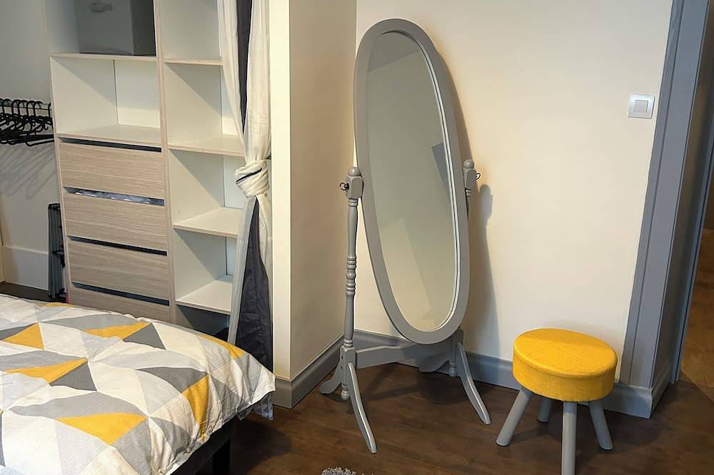 Appartement entier, 1-bedroom apartment right in the heart of Chabanais town centre in Chabanais, Charente