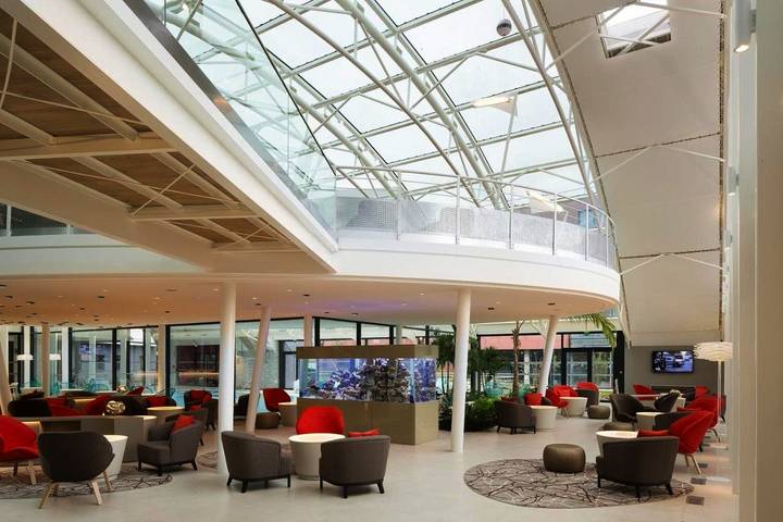 Hôtel pour 2 personnes, avec jacuzzi et piscine, animaux acceptés dans Aéroport Paris-Charles de Gaulle - 4