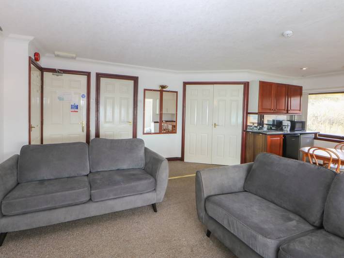 Entire apartment, Seaview Apartment 5 in Gwynedd