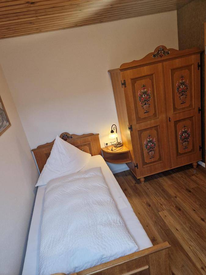 Budget Double Room in Heiligenberg, Region Bodensee-Oberschwaben