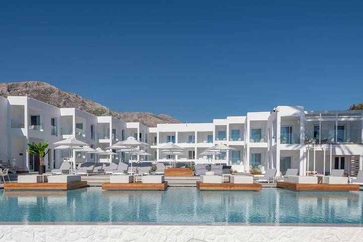 Hôtel pour 2 personnes, avec Balcon et Terrasse ainsi que Jardin et Piscine
