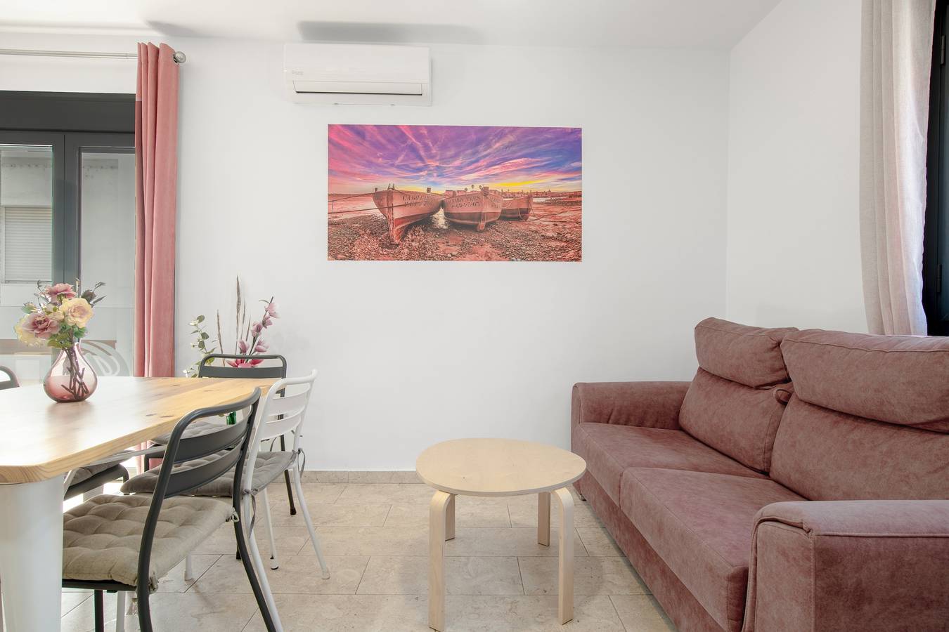 Apartamento entero, Apartamento 'Bellamar 4 Apartamento 2Dormitorios' con Wi-Fi y aire acondicionado in Playa Barbate, Barbate