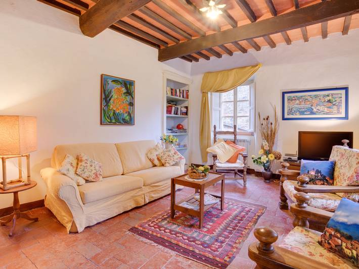 Location de vacances pour 9 personnes, avec jardin et terrasse, animaux acceptés à Barga - 3