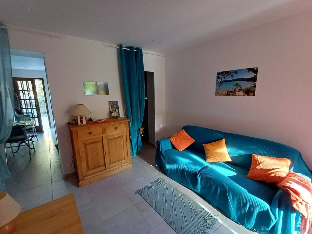 Entire apartment, Cozy apartment with terrace in Porquerolles in Hyeres, Mediterranean Coast (France)