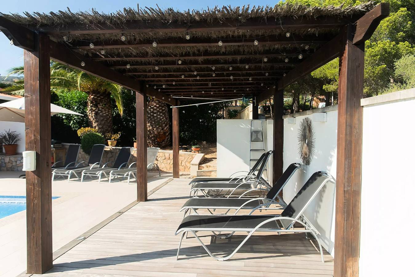 Villa de lujo con aire acondicionado, TV y cerca de restaurantes in Palau Sabardera, Alt Empordà