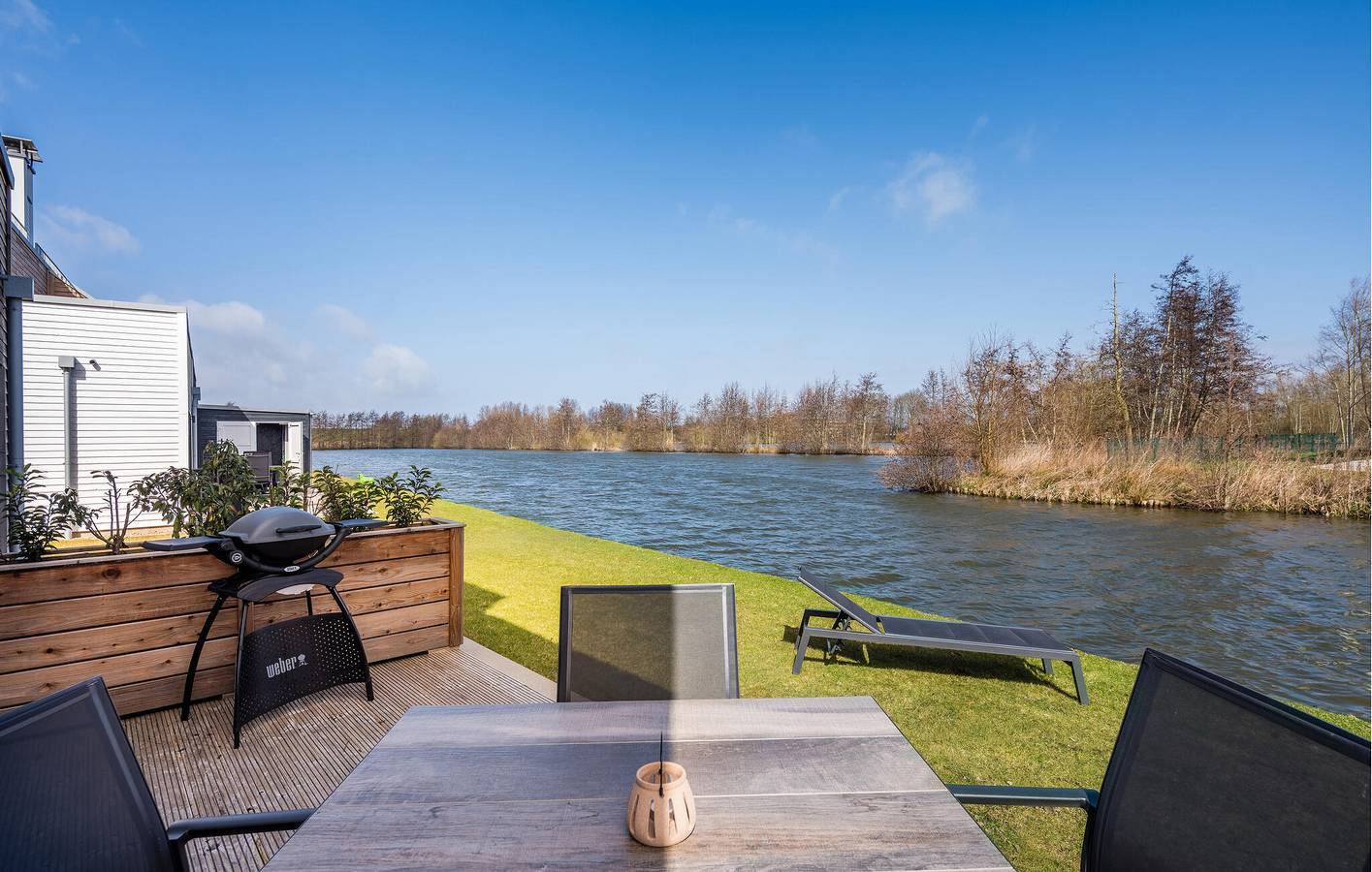 Gemütliche Wohnung am Strand mit Terrasse und Parkplatz - Tossens in Tossens, Butjadingen