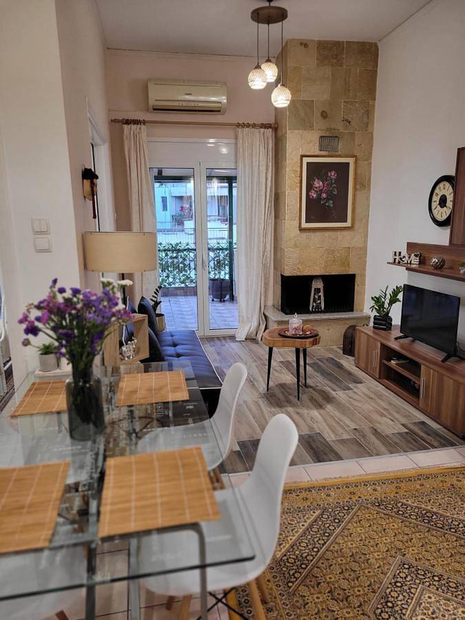 Gîte pour 5 personnes, avec terrasse et vue à Arta