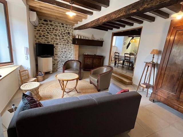 Location de vacances pour 4 personnes, avec Terrasse et Vue à Villeneuve-de-Rivière