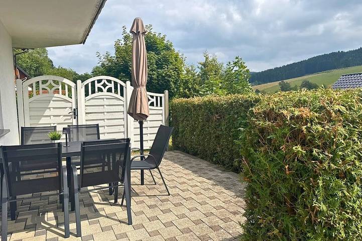 Ferienwohnung für 5 Personen, mit Terrasse und Garten