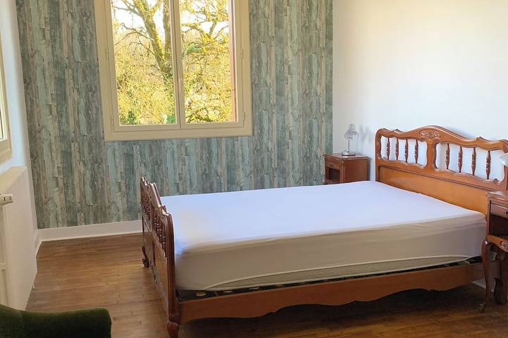 Location de vacances pour 6 personnes, avec jardin à Salignac-Eyvigues - 4