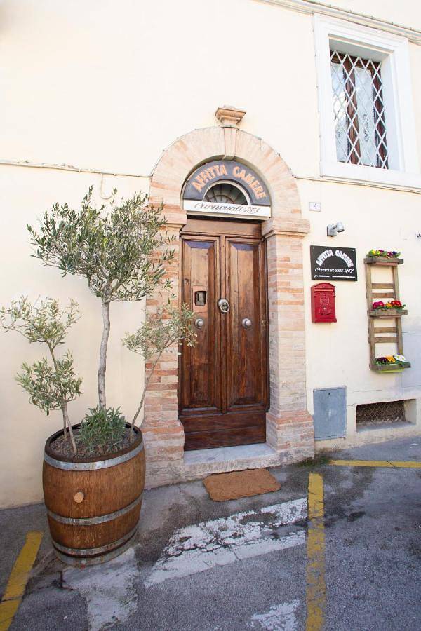Affittacamere Carnevali Mj in Loreto, Provincia di Ancona