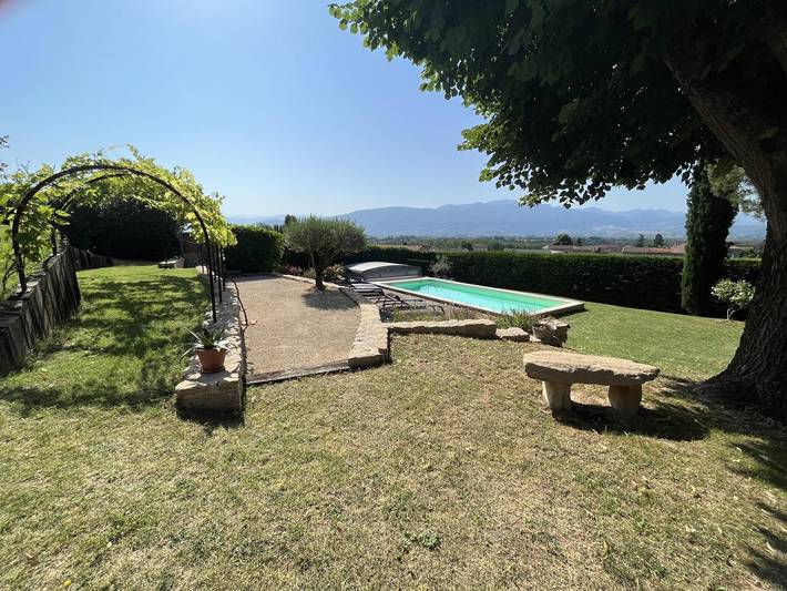 Gîte pour 4 personnes, avec piscine et jardin à Saint-Lattier - 2